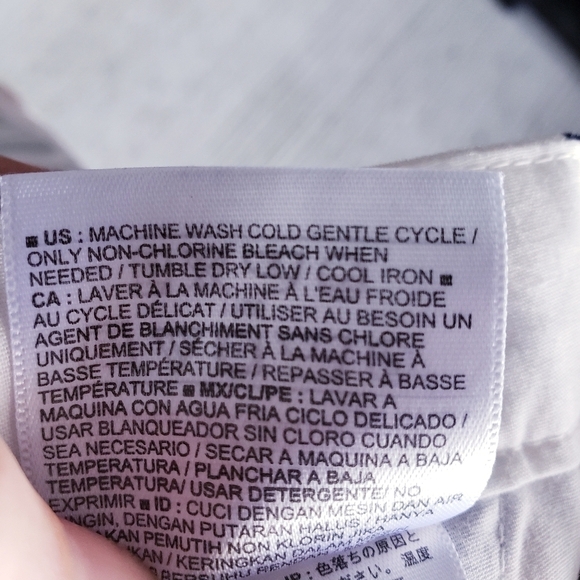 Old Navy Colorful Block Pattern Shorts Flat Front Chino Women's 6 Geometric EUC - Picture 8 of 8